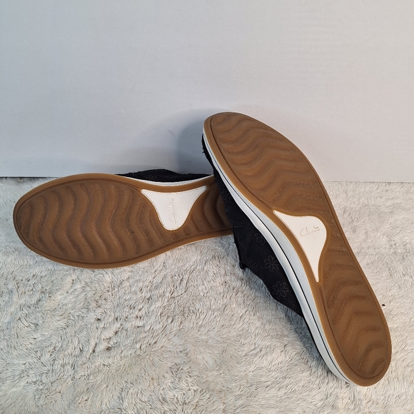 Clarks Cloudsteppers Women's Breeze Black Floral - Picture 3 of 7